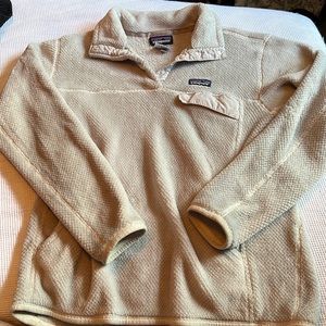 Patagonia fleece pullover